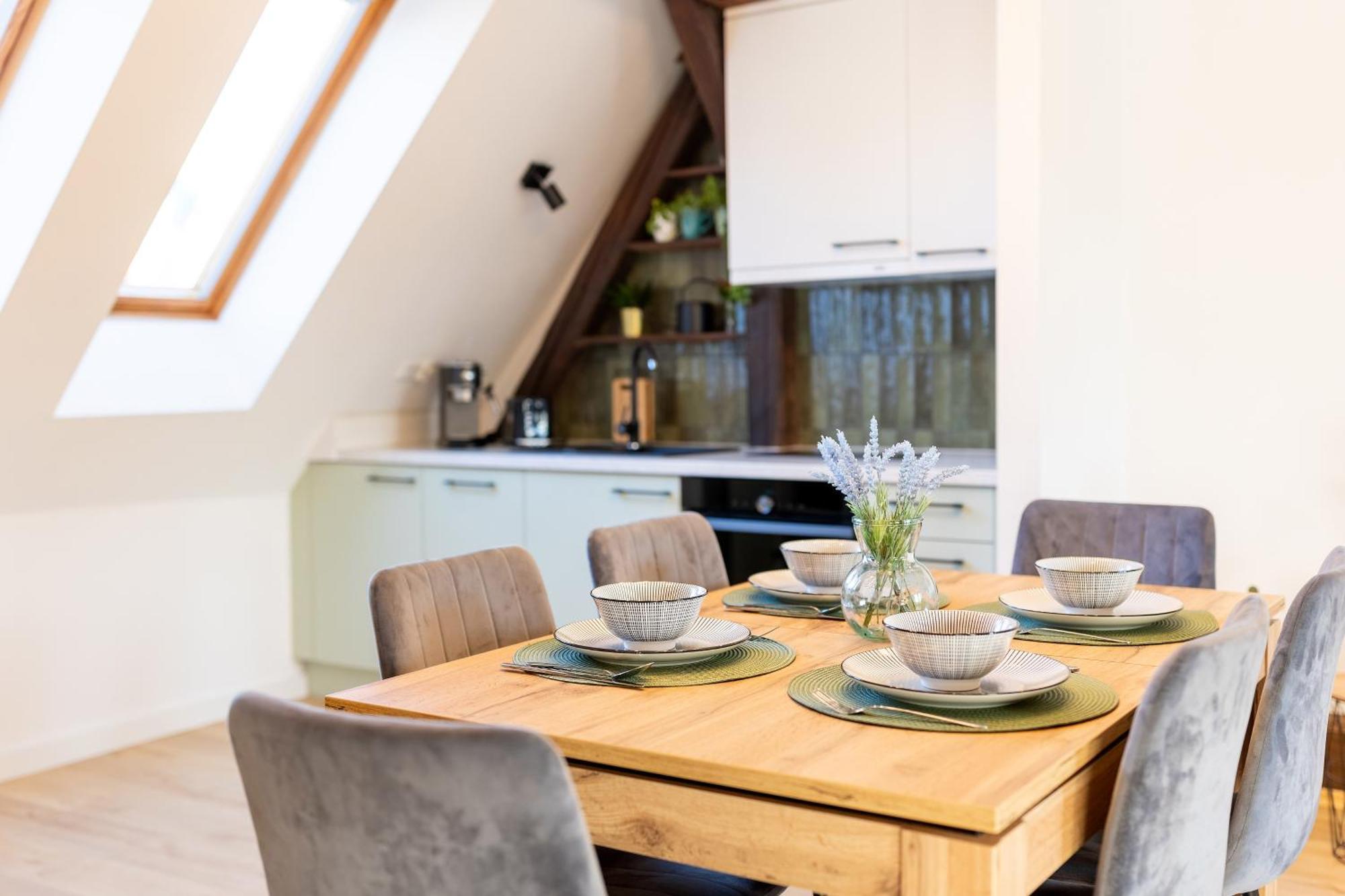 Apartment With Entresol Old Town คราคูฟ ภายนอก รูปภาพ