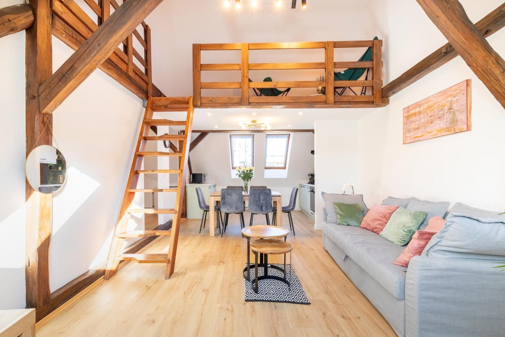 Apartment With Entresol Old Town คราคูฟ ภายนอก รูปภาพ